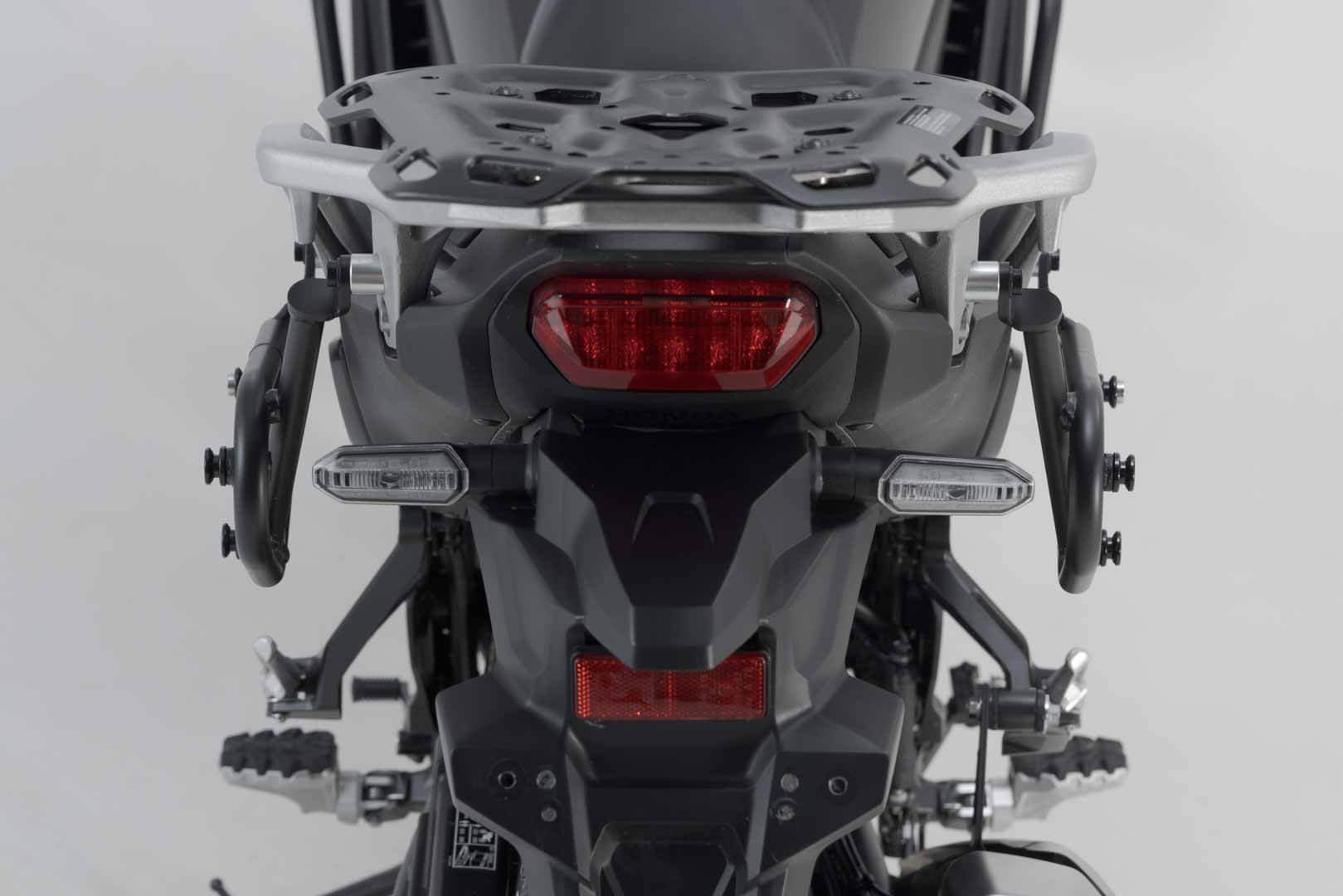 SWMOTECH presenta accesorios para la nueva Honda Transalp SWMOTECH